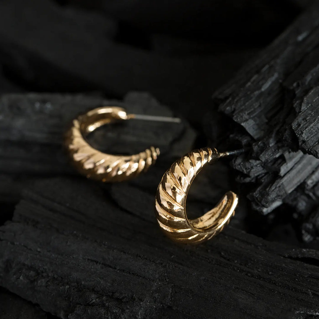 Croissant hoop earring Timi of Sweden