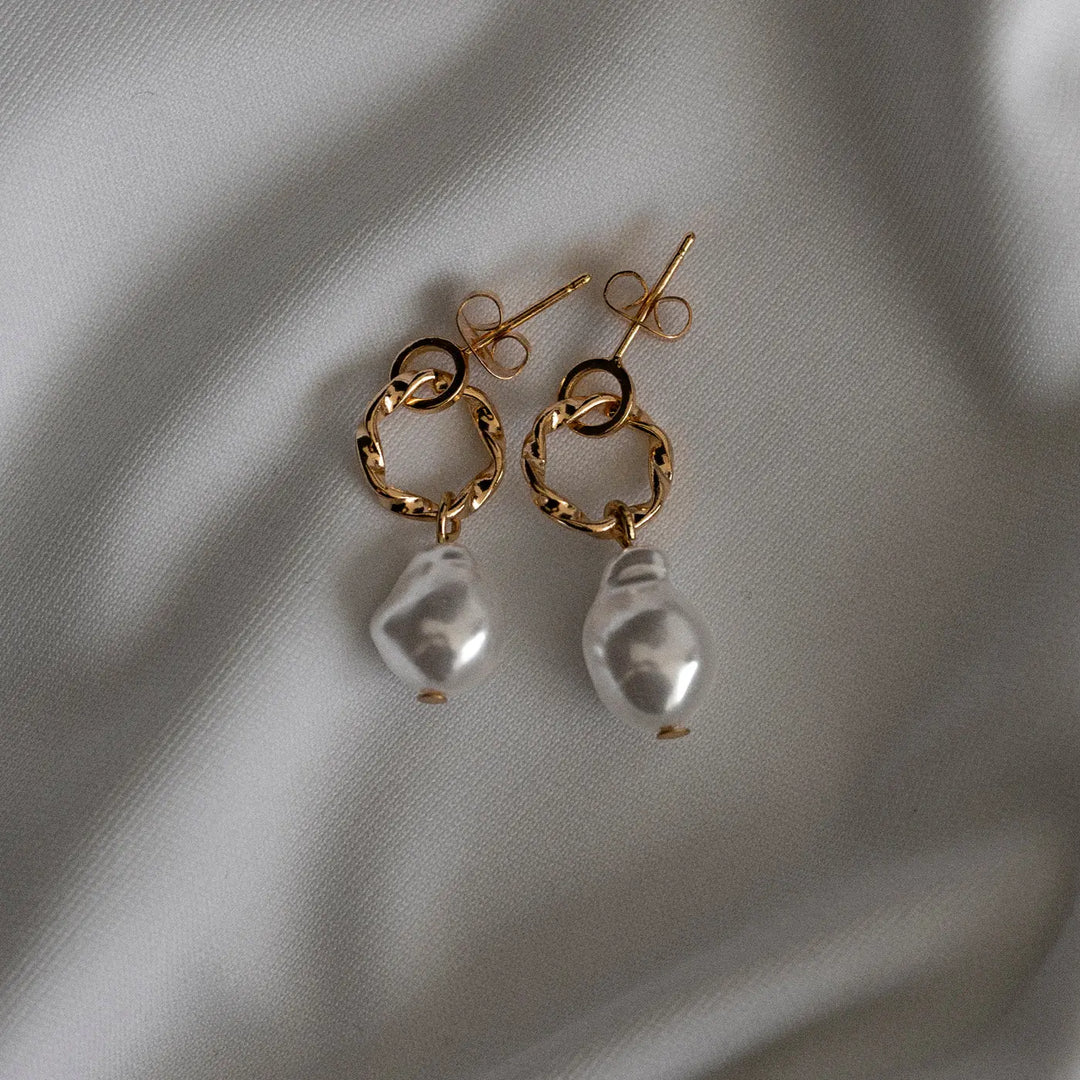 Chunky Pearl Earrings