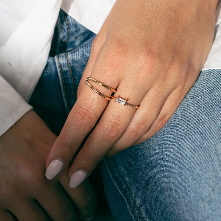 Ring With Rectangular Crystal - White